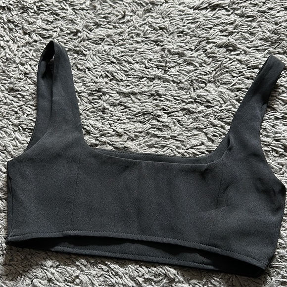 Princess Polly Tank Top, size 0 - Picture 2 of 4